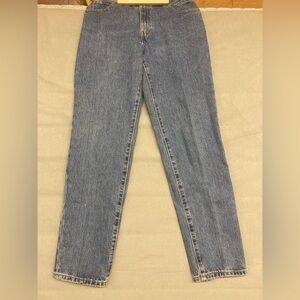 Levi's Women's 550 Blue Jeans tapered fit 10 miss long
495